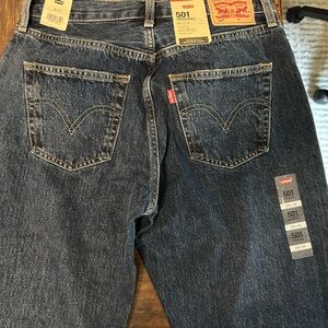 Levi's women’s  Blue Jeans